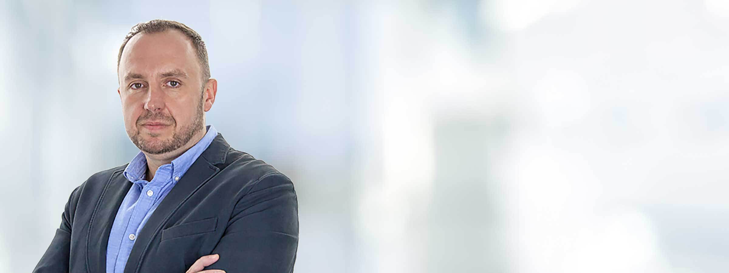 Vitaliy Headshot New